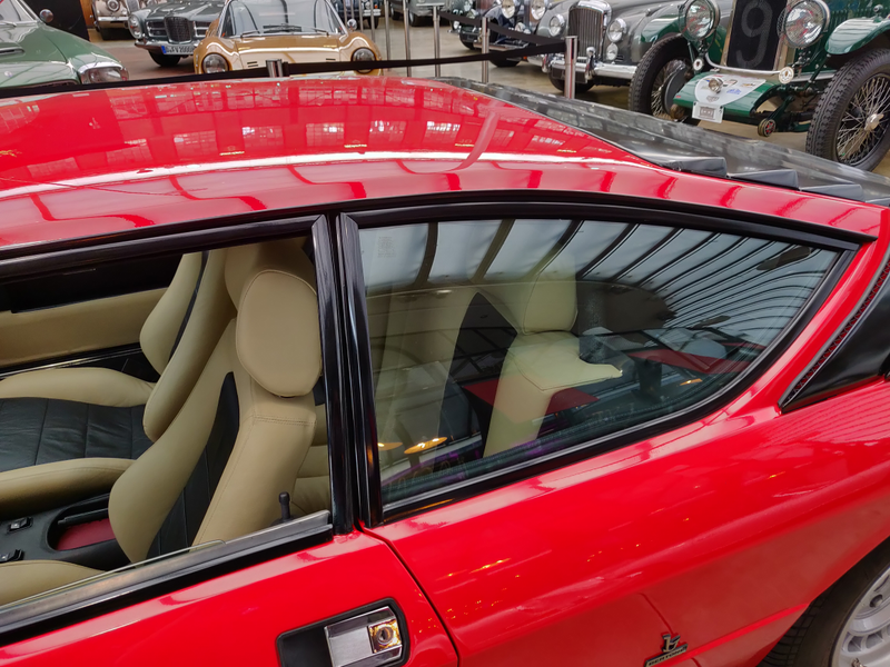 Uracco “back seats”
